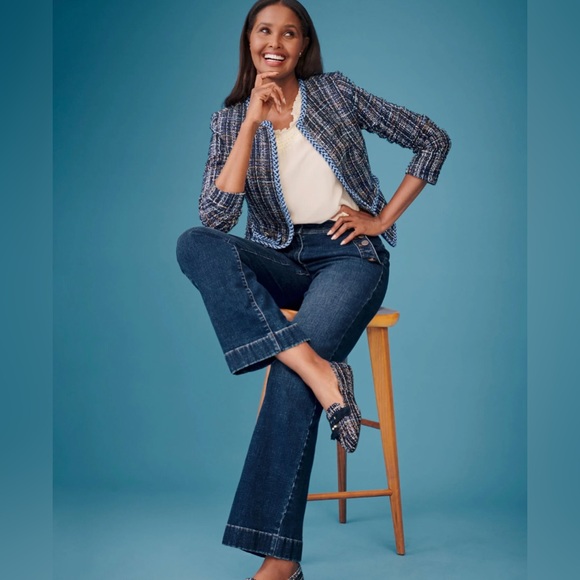 ⭐️ NWT TALBOTS WIDE LEG JEANS - VOYAGE WASH  Size: PLUS 24W ⭐️ - Picture 3 of 6